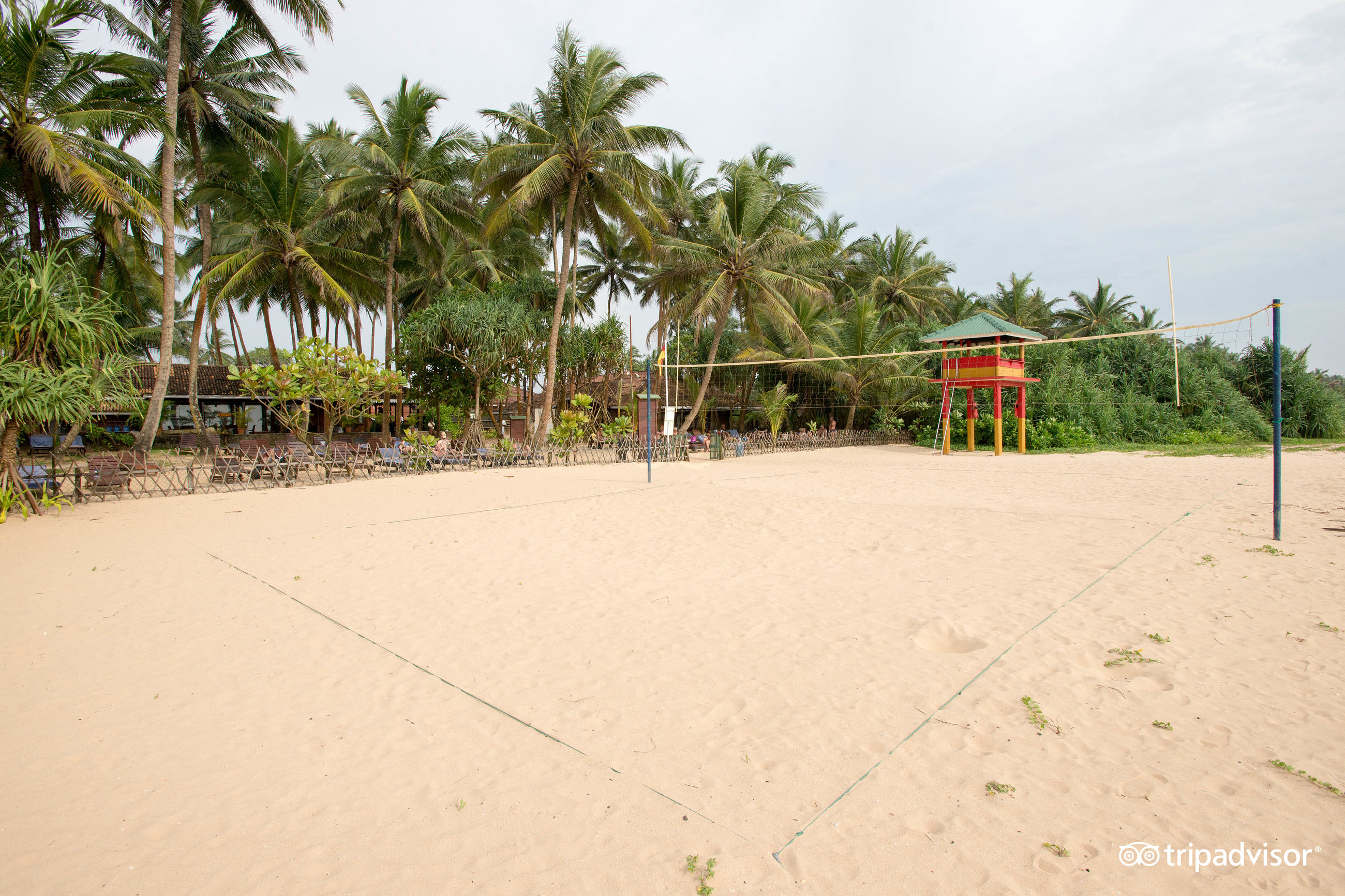 Pludmales volejbola laukums pie Club Bentota viesnīcas.