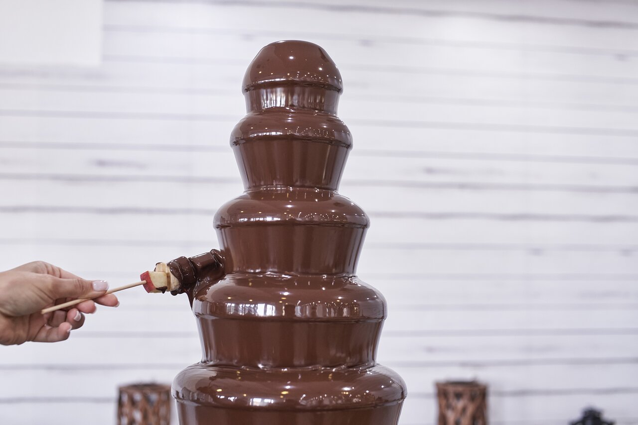 Šokolādes strūklaka Kiotari Miraluna Resort.