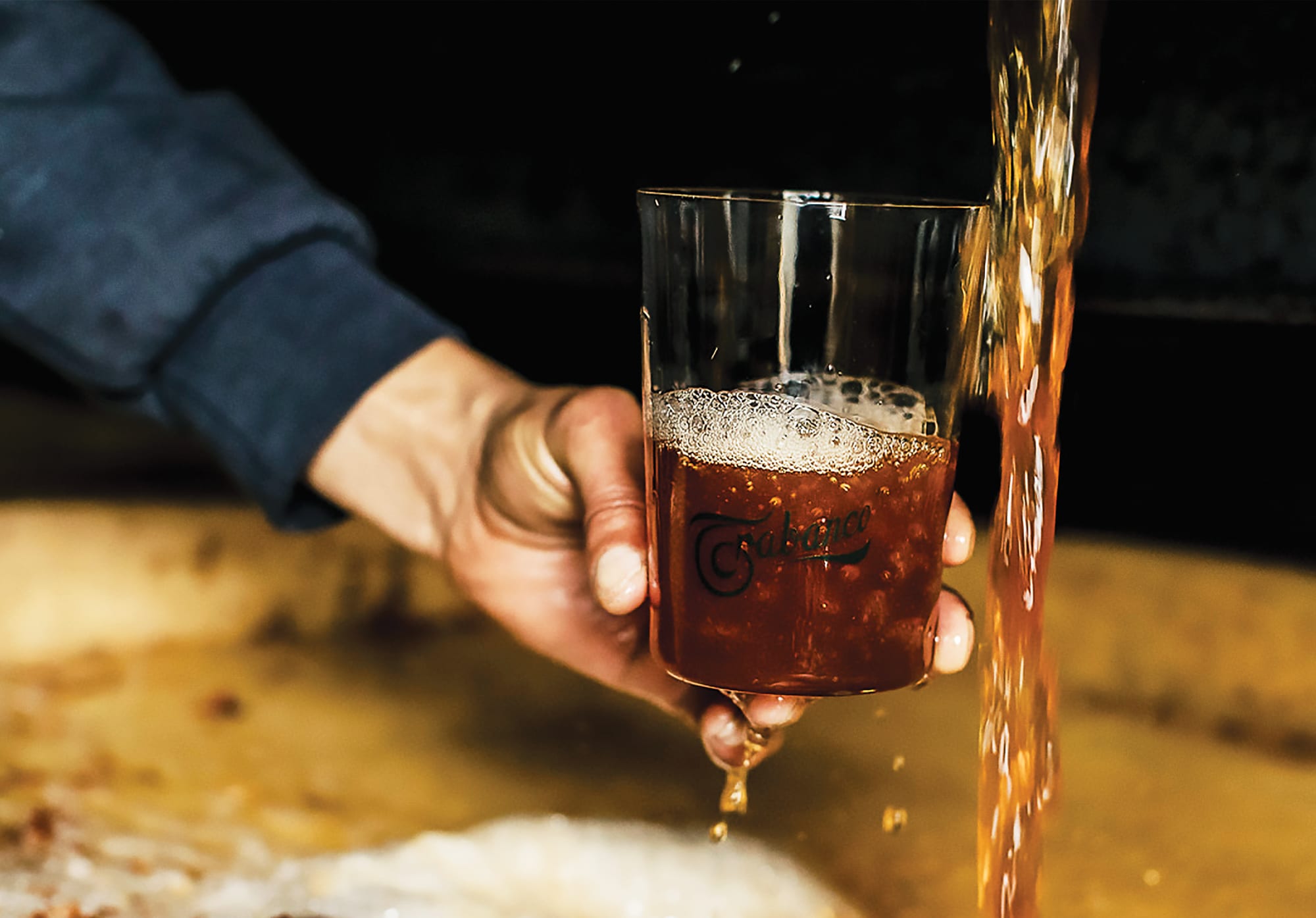 Asturijas sidra liešana – tradicionāla kultūras pieredze Vanilla Travel ceļojumā
