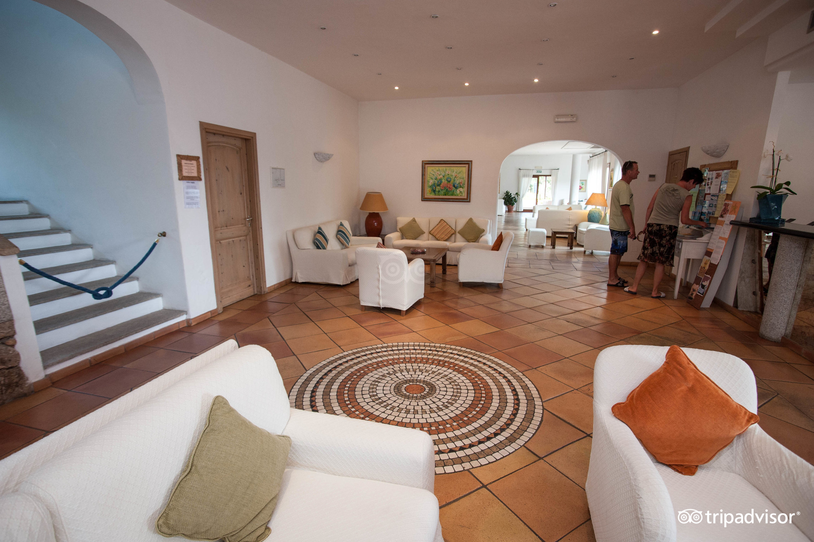 Hotel Stelle Marine viesnīcas interjera vestibils ar ērtām mēbelēm.