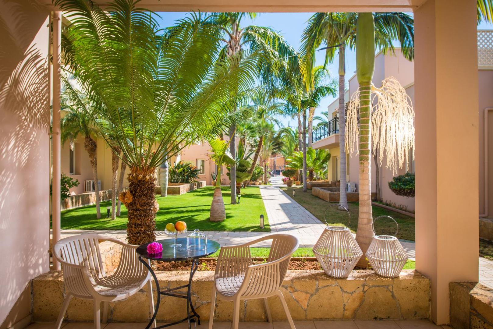 Danaides Apartments 3*