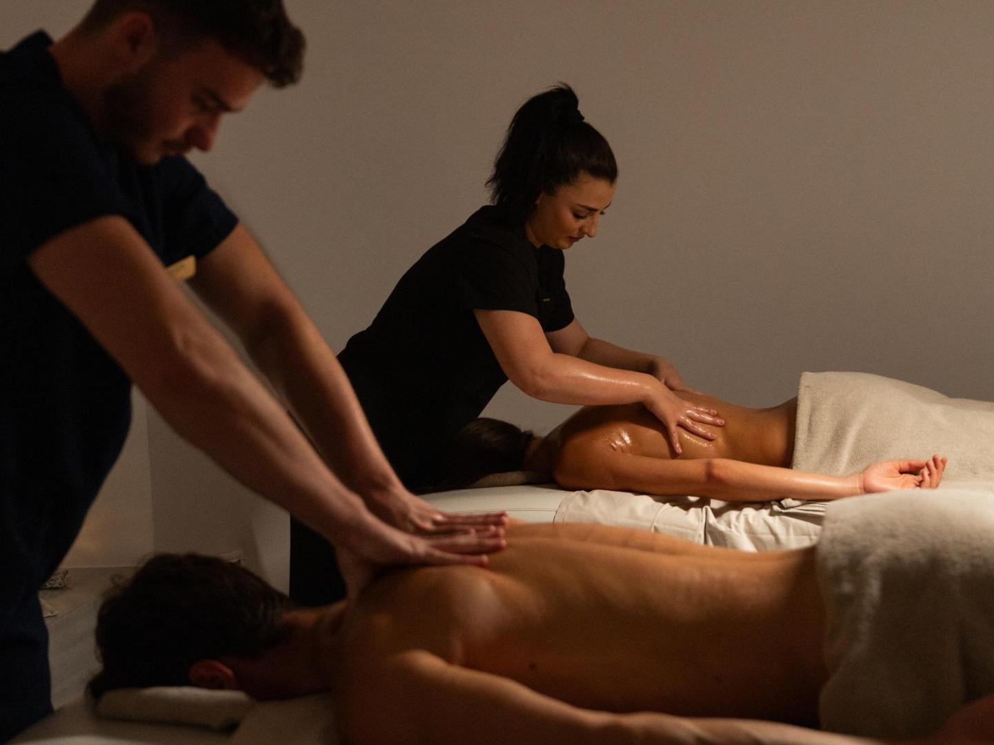 Pāru masāža Caramel, Grecotel Boutique Resort spa zonā ar profesionāliem terapeitiem mierīgā un pieklusinātā gaisotnē