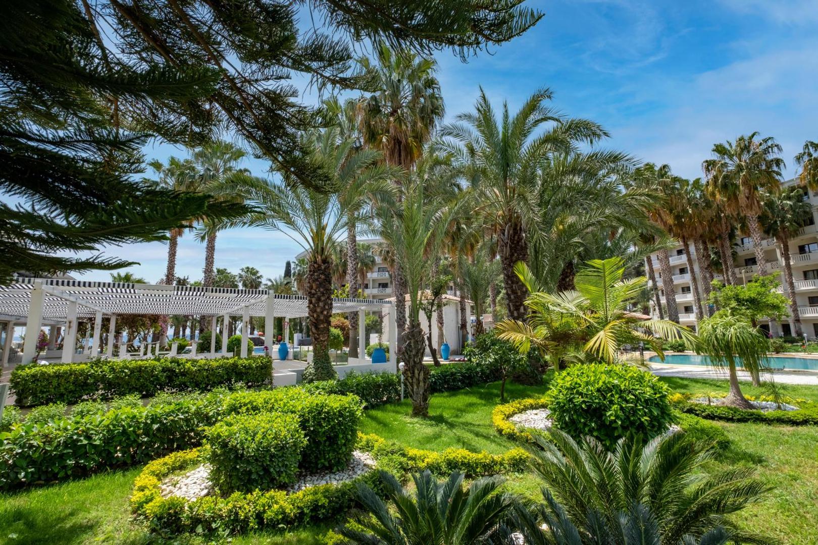 Utopia Resort & Residence 5*