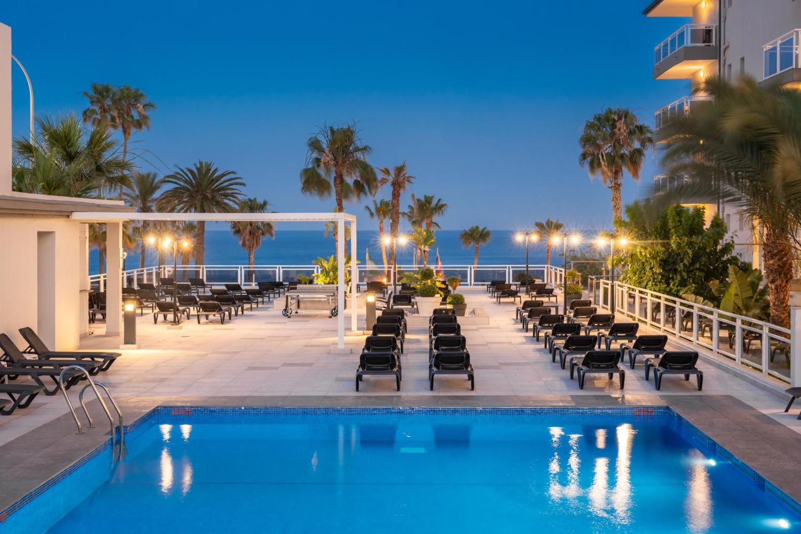 Las Arenas affiliated by Melia 4*