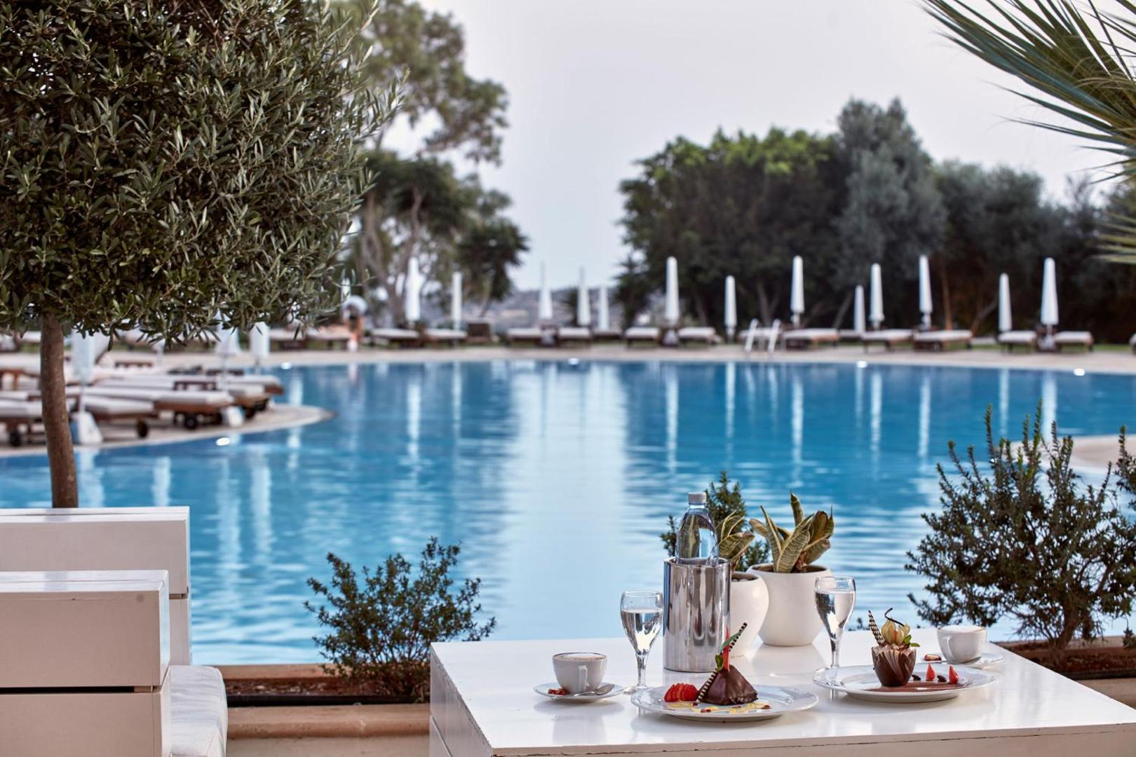 Grecian Park 5*