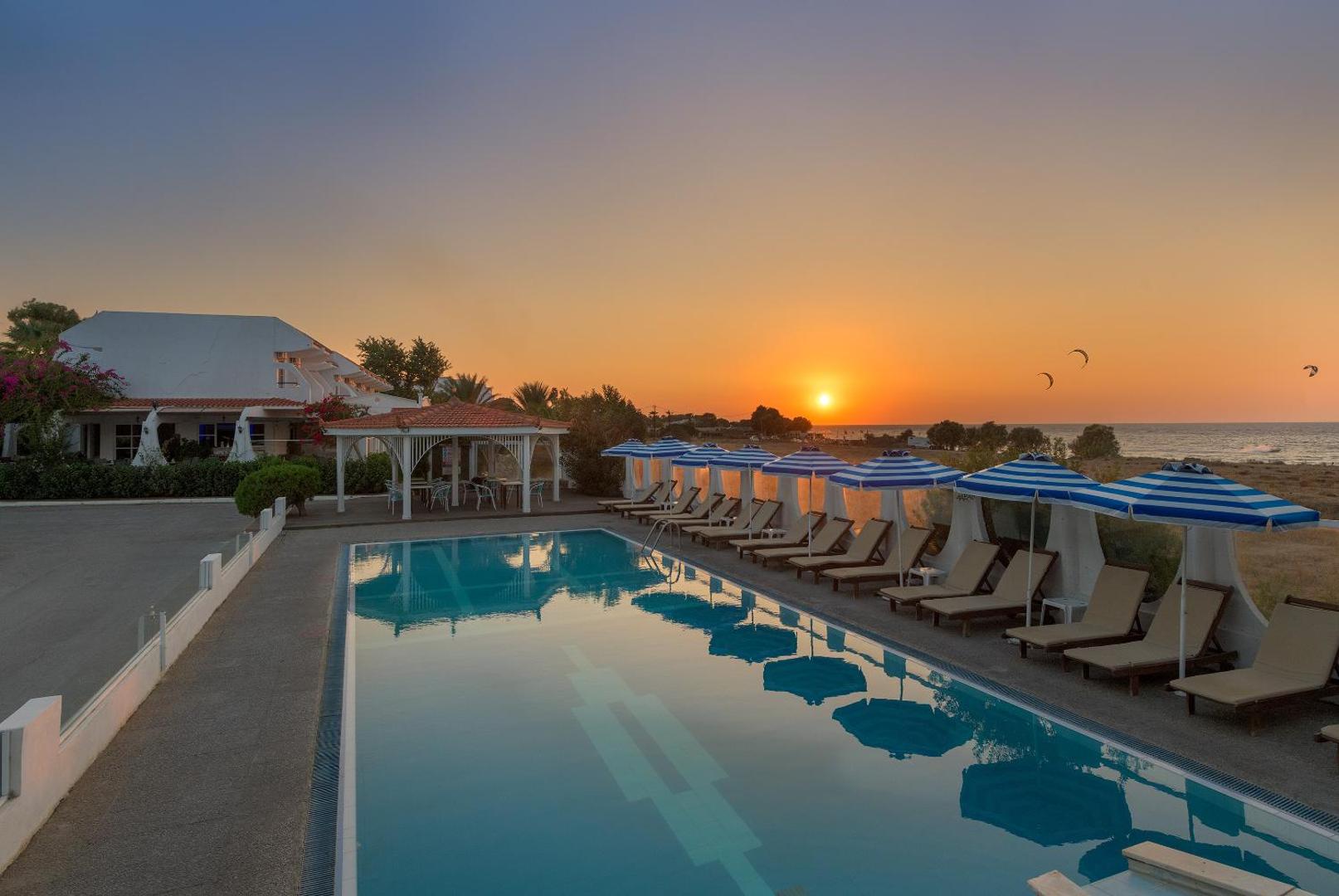 Nirvana Beach Hotel 3*