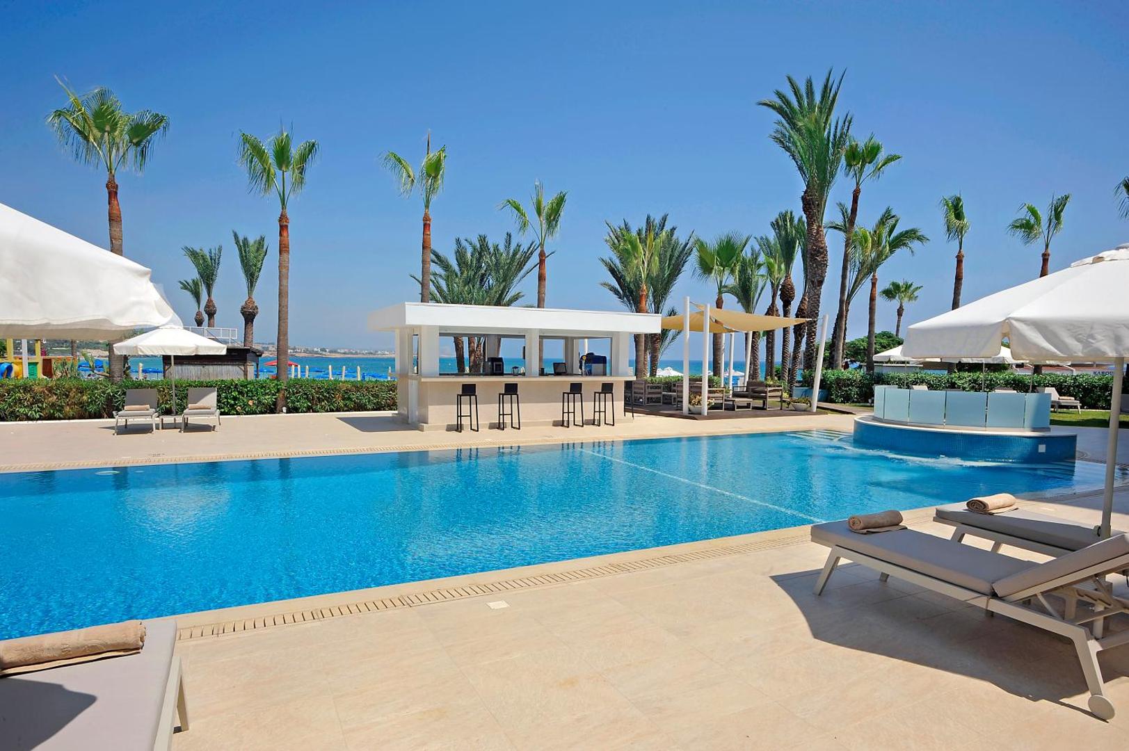 Okeanos Beach Boutique 4*