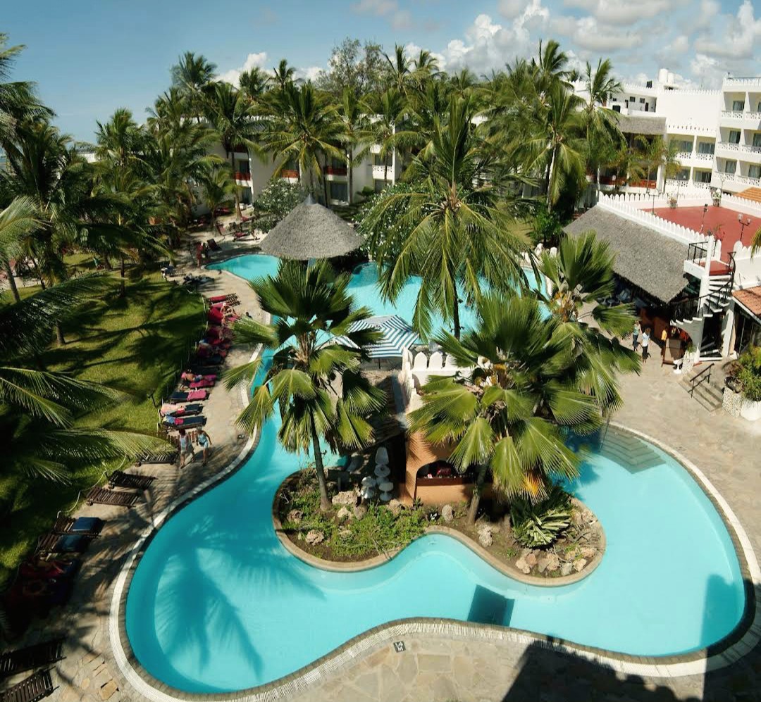 Bamburi Beach Hotel 5*