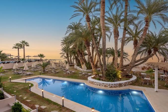 Zeus Palm Beach Hotel 3*