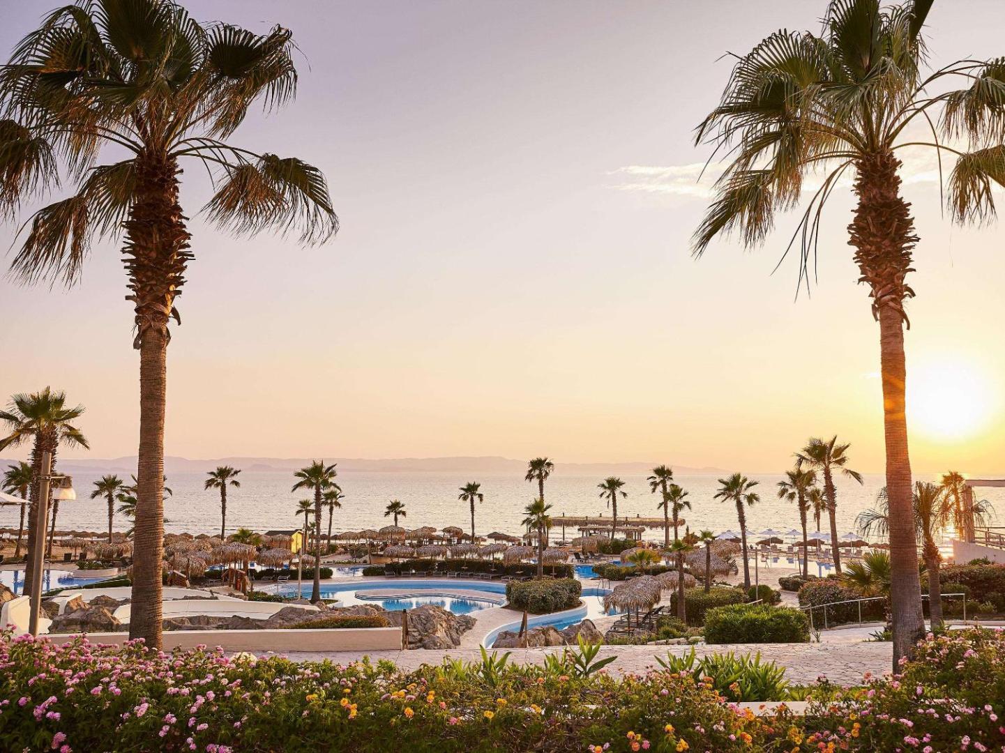 Grecotel LUXME Oasis at Riviera Olympia & Aqua Park 5*