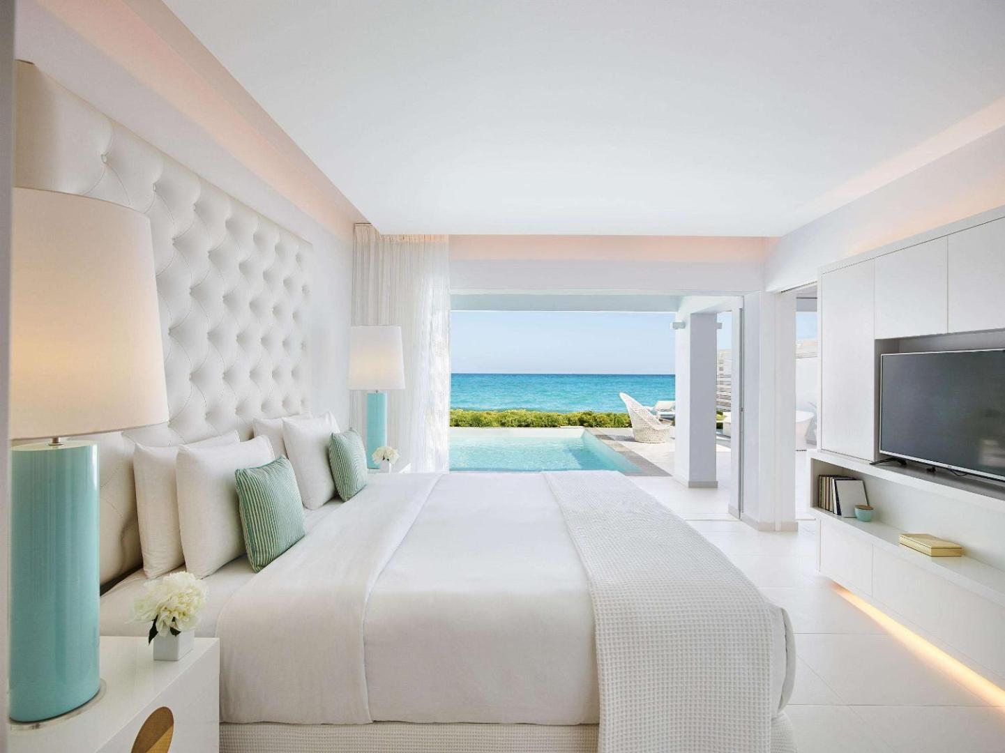 Grecotel Lux Me White Palace gaišs numurs ar privātu baseinu un tiešu skatu uz tirkīzzilo jūru
