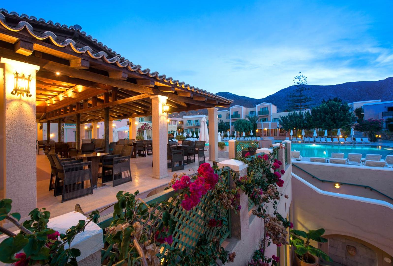Silva Beach 4*