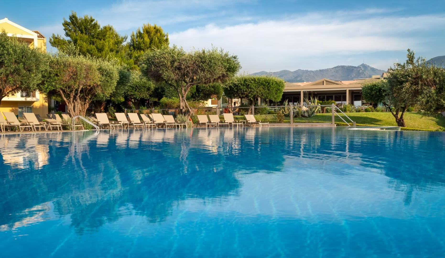 Mareblue Beach Resort 4*