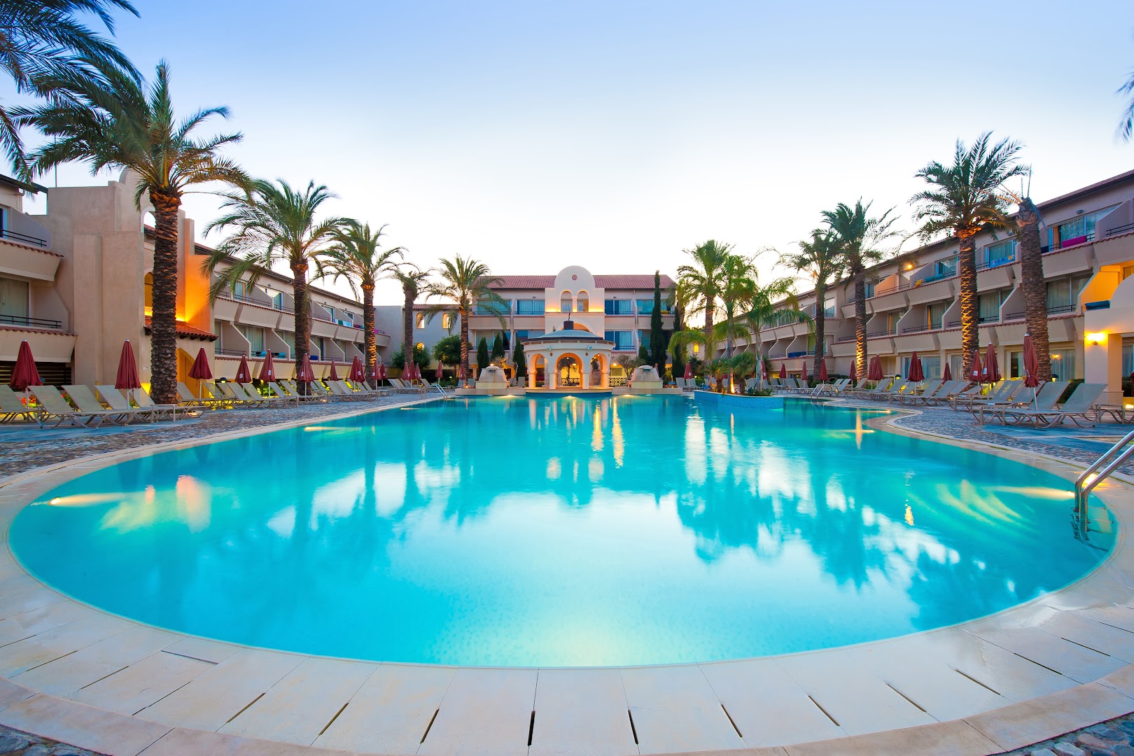 Napa Plaza 4*