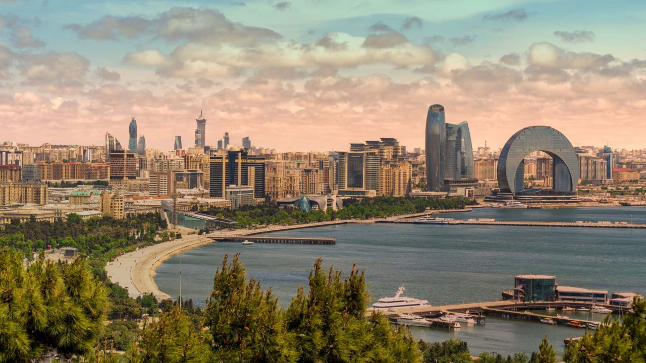 Atklāj Baku: Līgo brīvdienas Azerbaidžānā