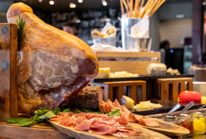 Foto: Novembra brīvdienas Boloņā - Itālijas gastronomijas sirdī!