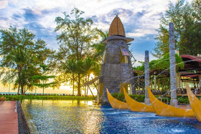 Graceland Khaolak Resort & Spa