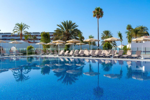 Sol Barbacan Aparthotel