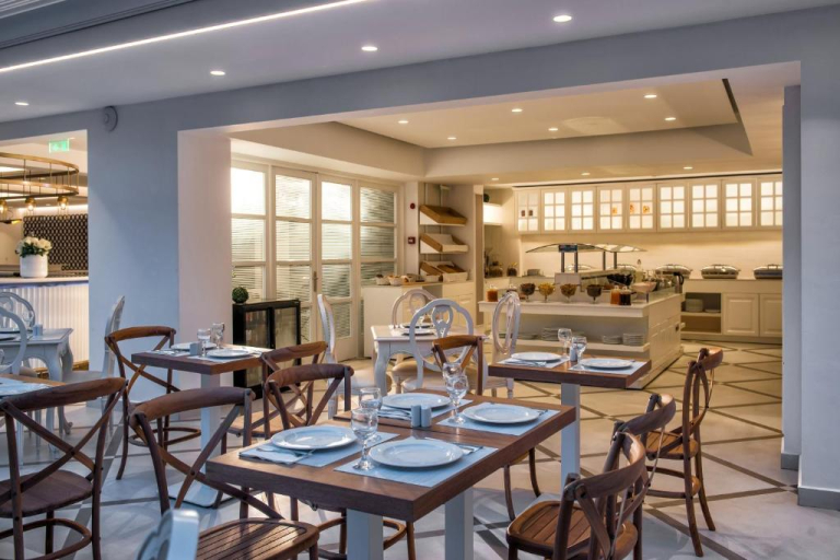 Mari Kristin Beach Hotel