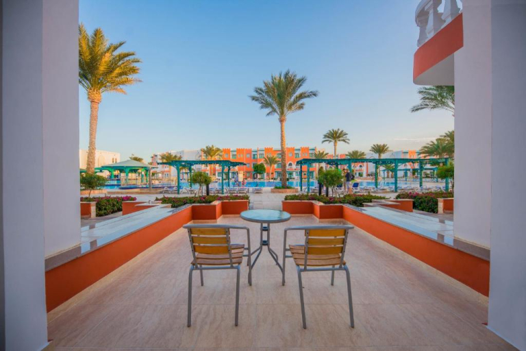 Sunrise Garden Beach Resort