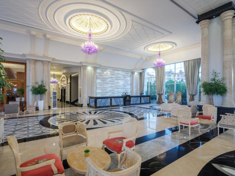 Rubi Platinum SPA Resort & Suites