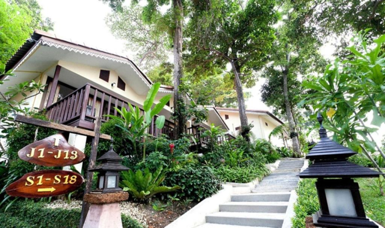 Chang Cliff Resort 