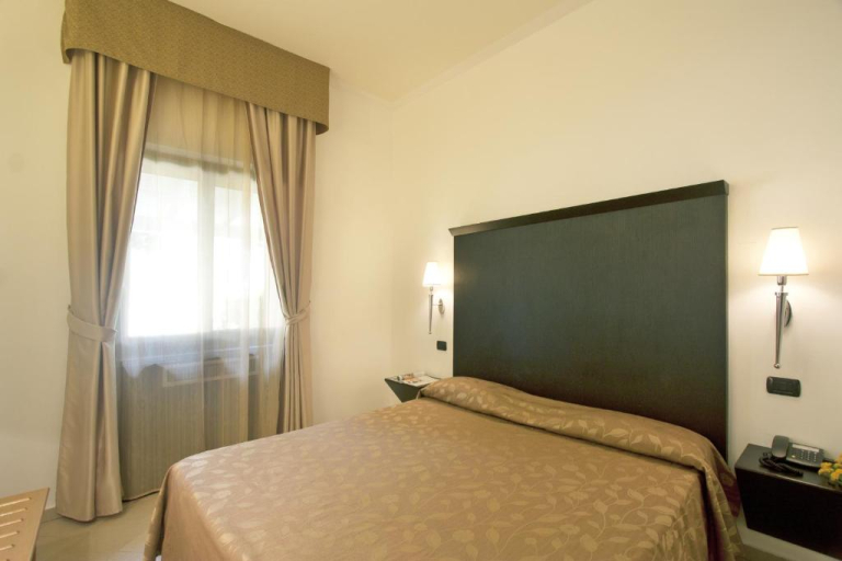 Th Le Castella Baia Degli Dei Village