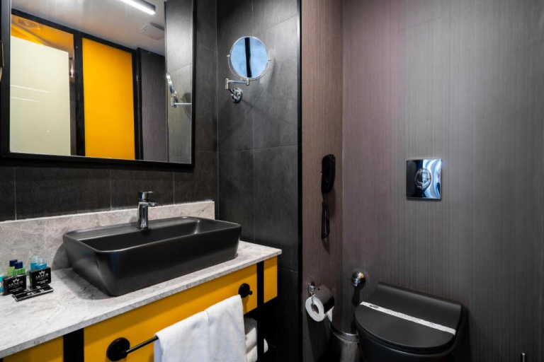 Arnor De Luxe Hotel & Spa