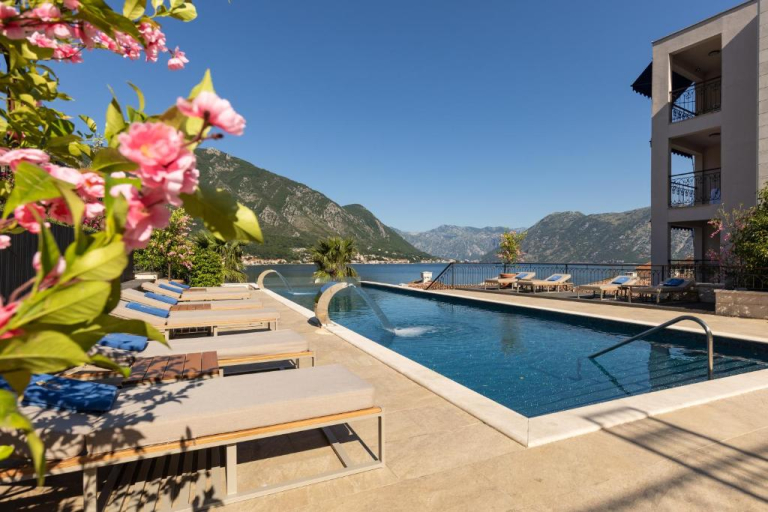 HUMA Kotor Bay Hotel & Villas