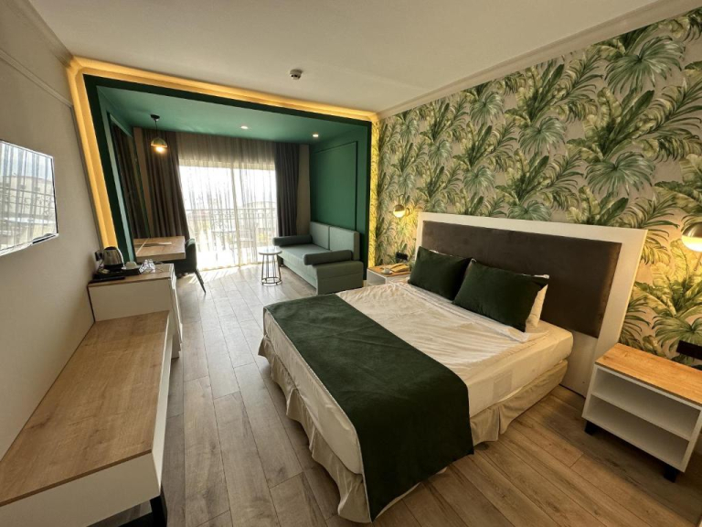 L'oceanica Beach Resort Hotel