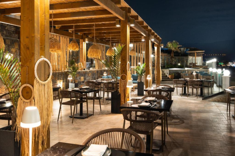 Alexander Beach Hotel & Village