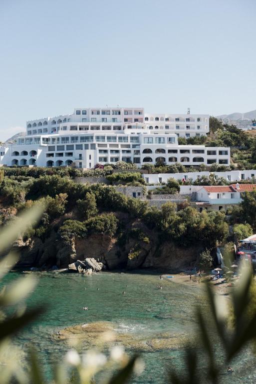 Peninsula Resort & Spa