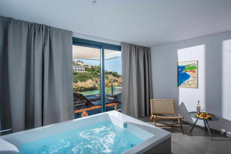 Peninsula Resort & Spa