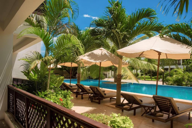 AHG Hisia Nungwi Experience