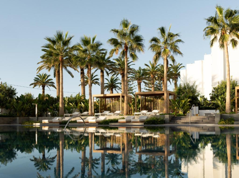 Grecotel Lux Me White Palace