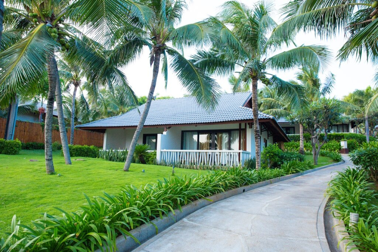 The Cliff Resort & Residences