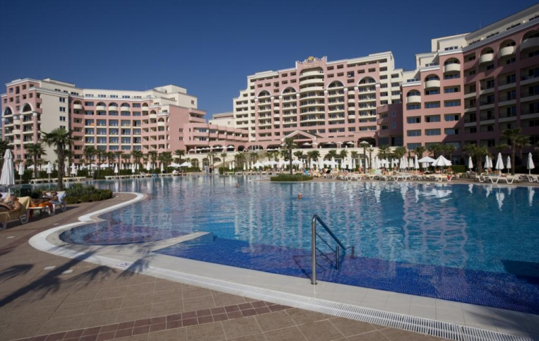 DIT Majestic Beach Resort