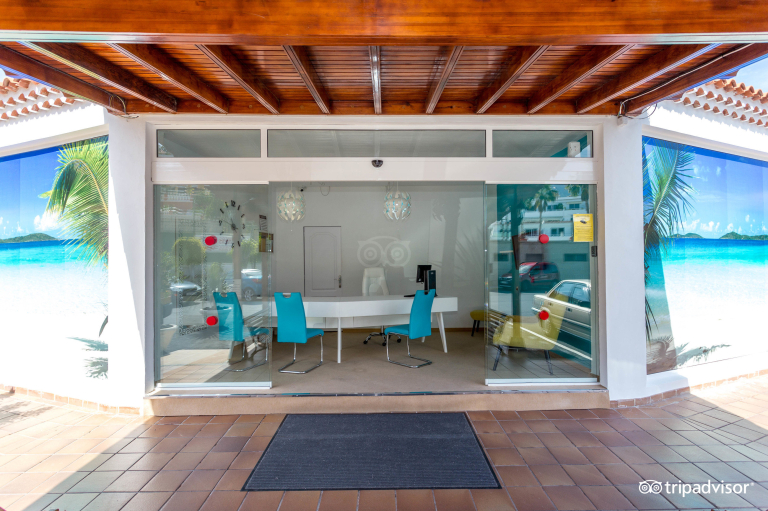 Malibu Park Apartments