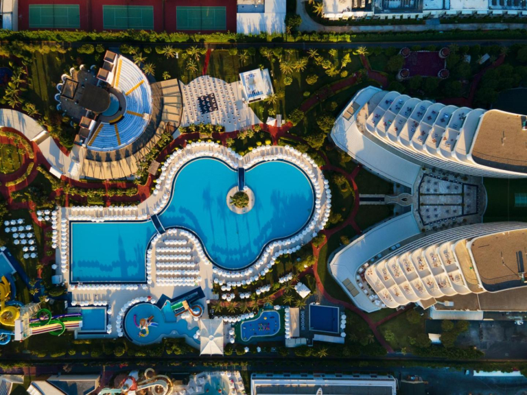Miracle Resort Hotel