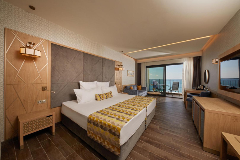Secrets Sunny Beach Resort and Spa