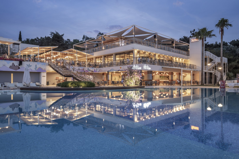 DoubleTree by Hilton Bodrum Isil Club Resort