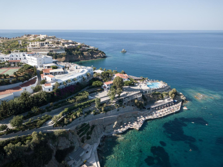 Peninsula Resort & Spa