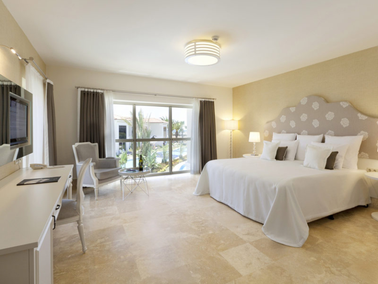 Paloma Oceana