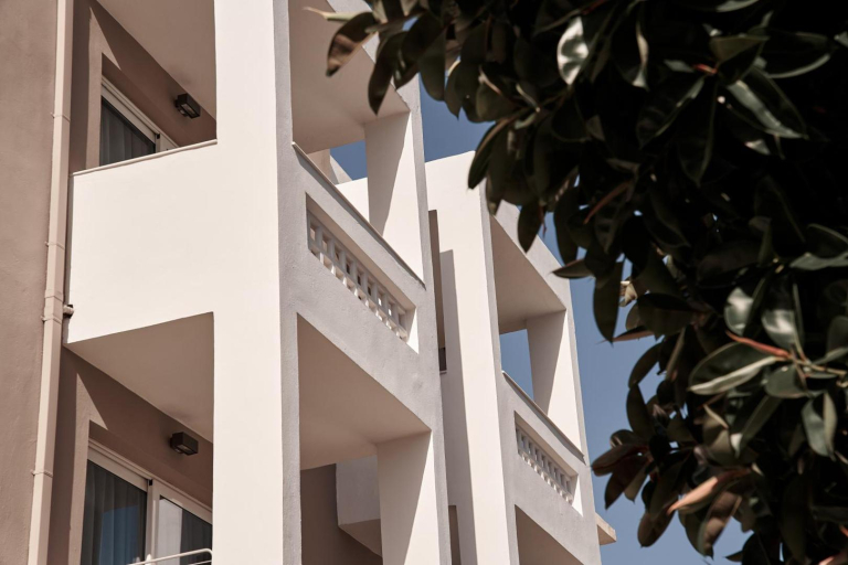 Troulis Apart-Hotel