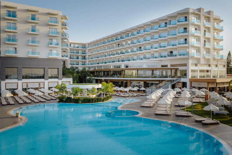 Nissiblu Beach Resort