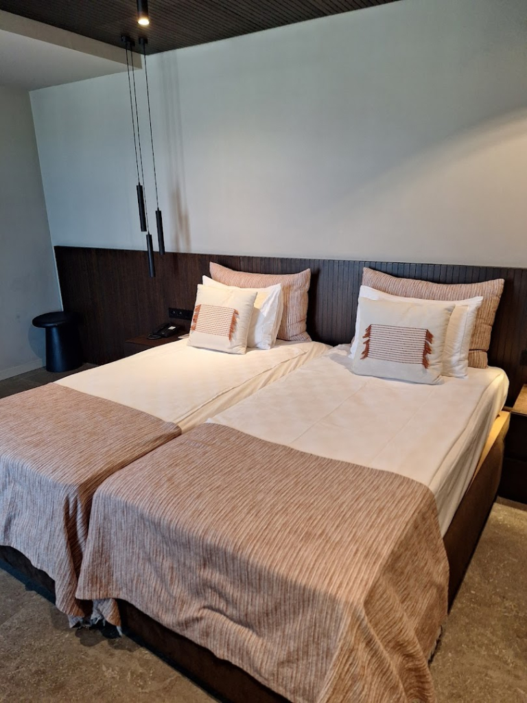 Jacaranda Luxury Resort