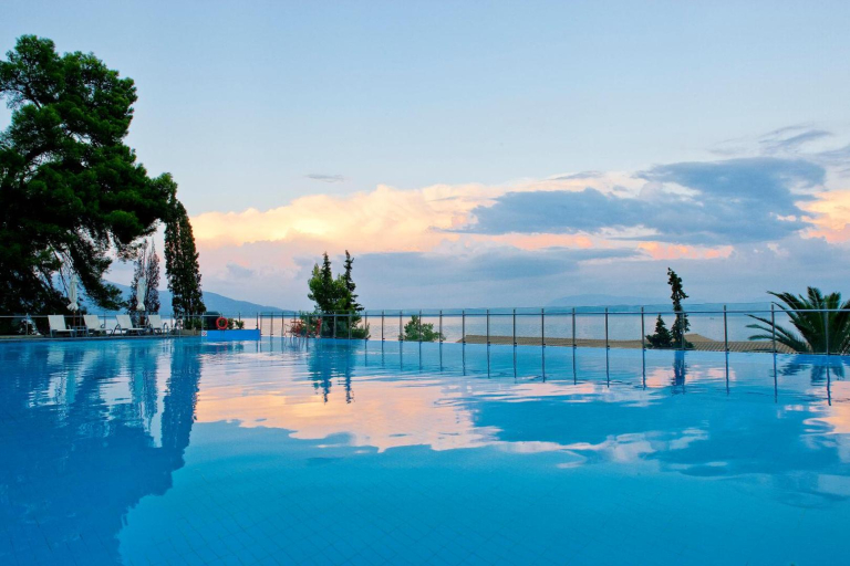 Kontokali Bay Resort & Spa