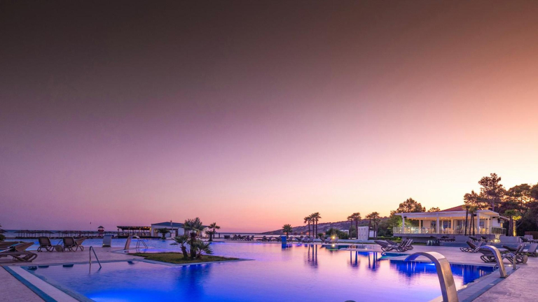 Azul Beach Resort Montenegro by Karisma