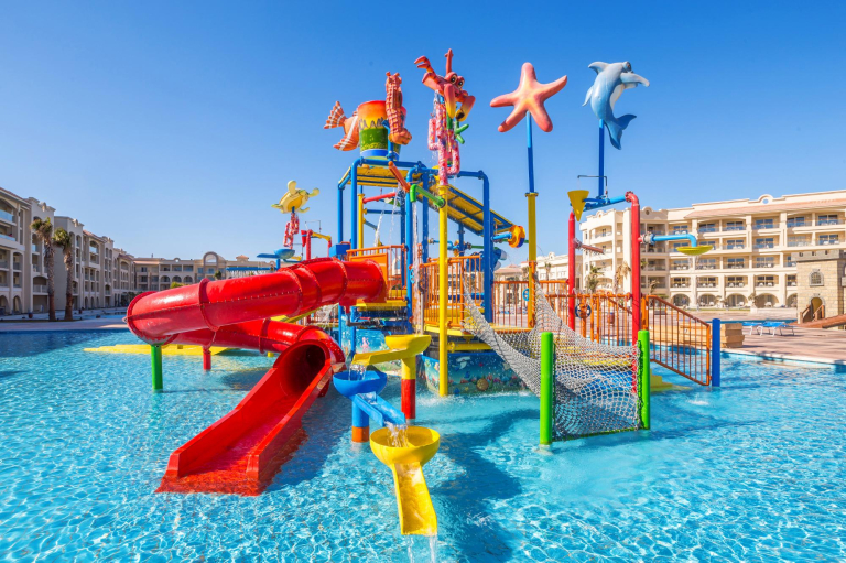 Albatros White Beach Resort