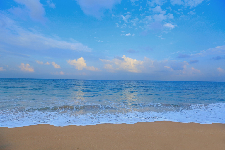 Pandanus Beach Resort & Spa